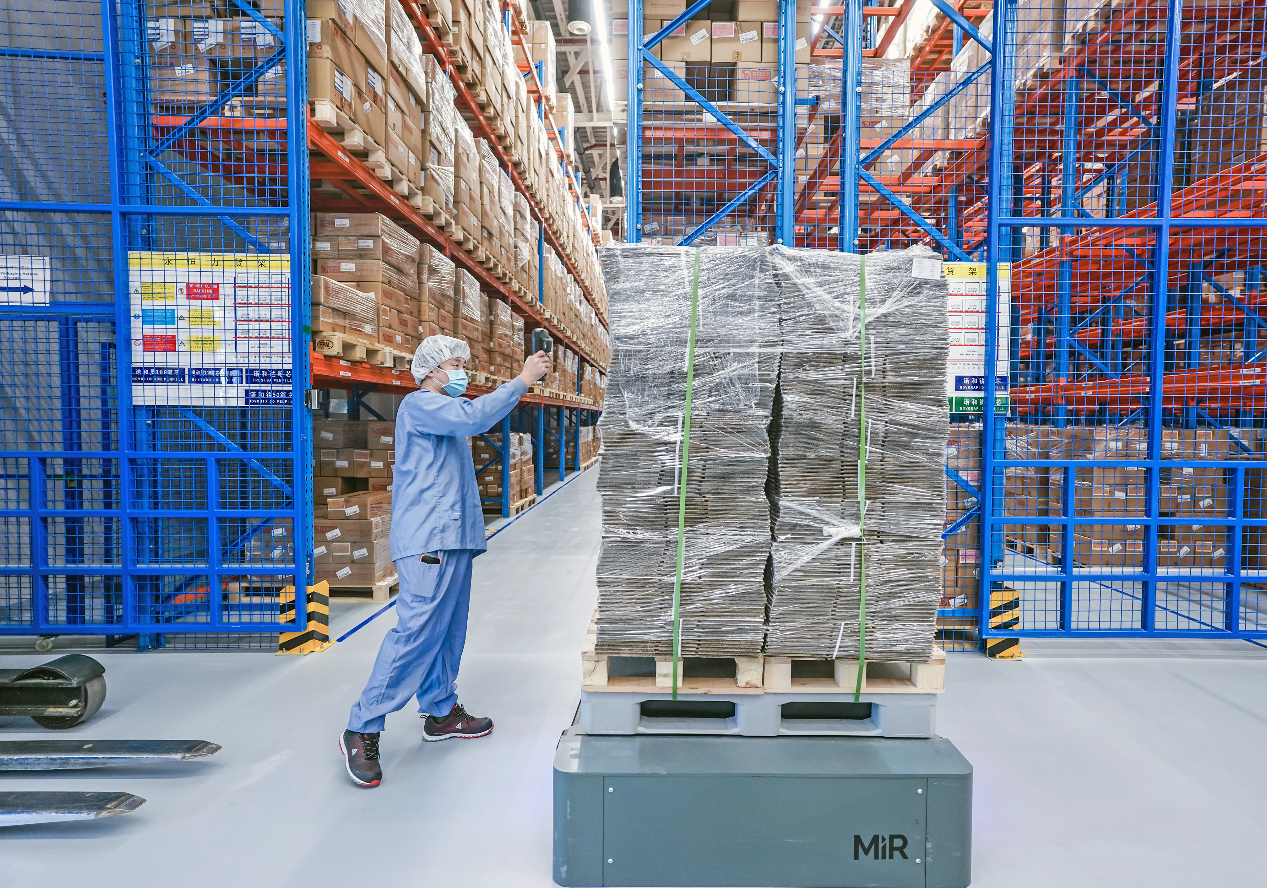 Optimizando la cadena de suministro farmacéutica, la revolución de la intralogística