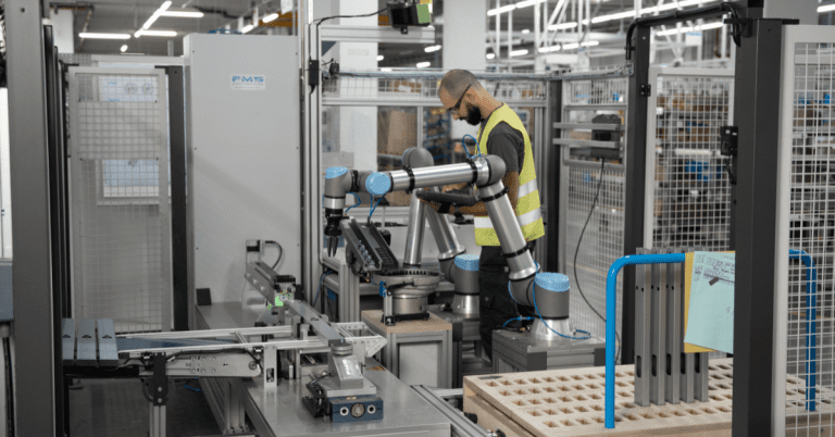 Diseño y disposición del espacio de trabajo para la integración de cobots.